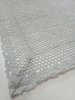 Obrus szydełkowy rozmiar: 60x120 wzór 559 szary